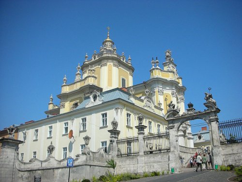 http://www.gezialemi.com/IMAGES_2/DM_865_Avatar_Ukrayna_Lviv_07.jpg